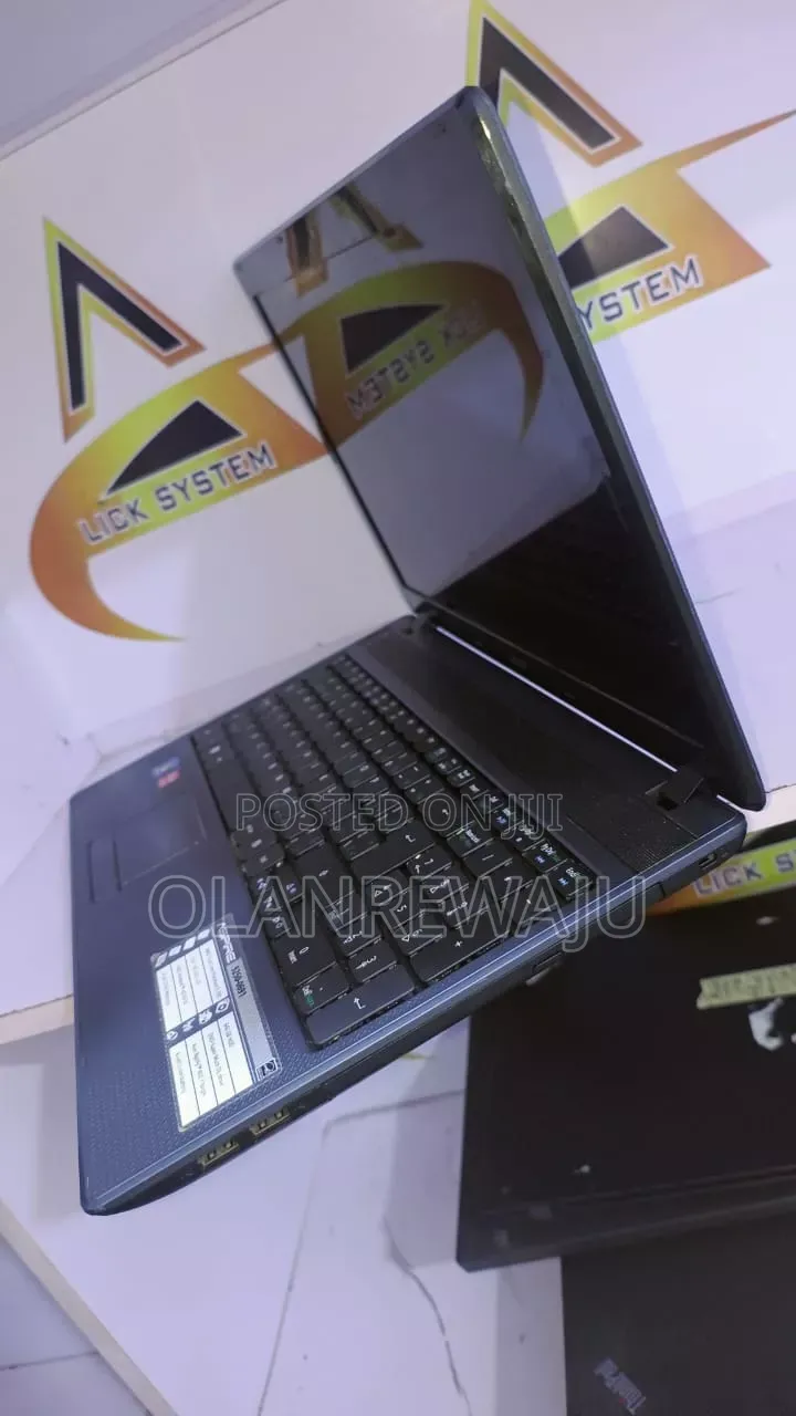 New Laptop Acer Aspire 5250 8GB AMD HDD 500GB