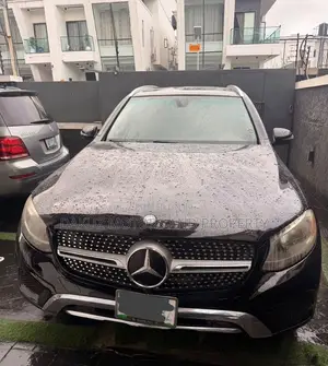 Mercedes-Benz GLC-Class 2017 Black