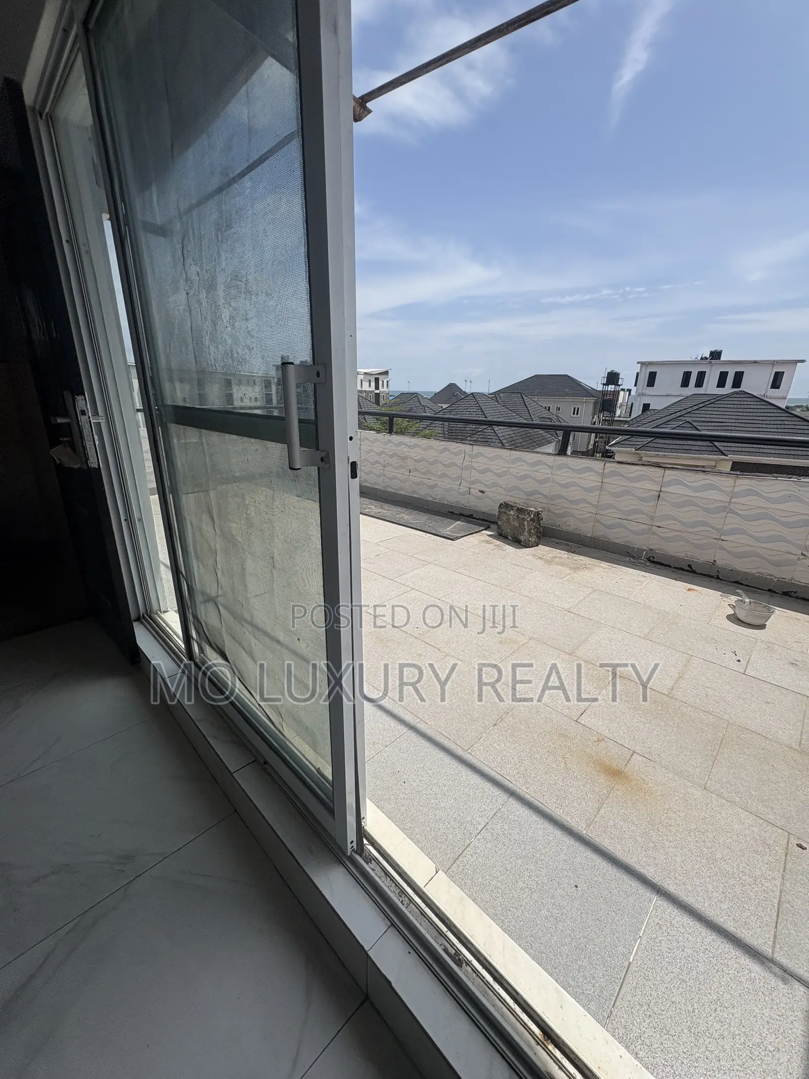 2bdrm Penthouse in Ikate for rent