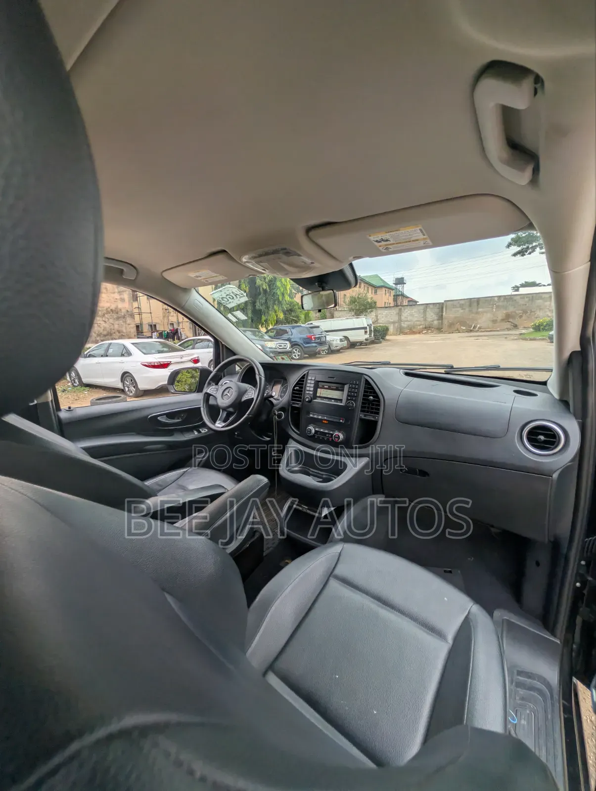 Mercedes-Benz Metris 2.0 FWD 2016 Black