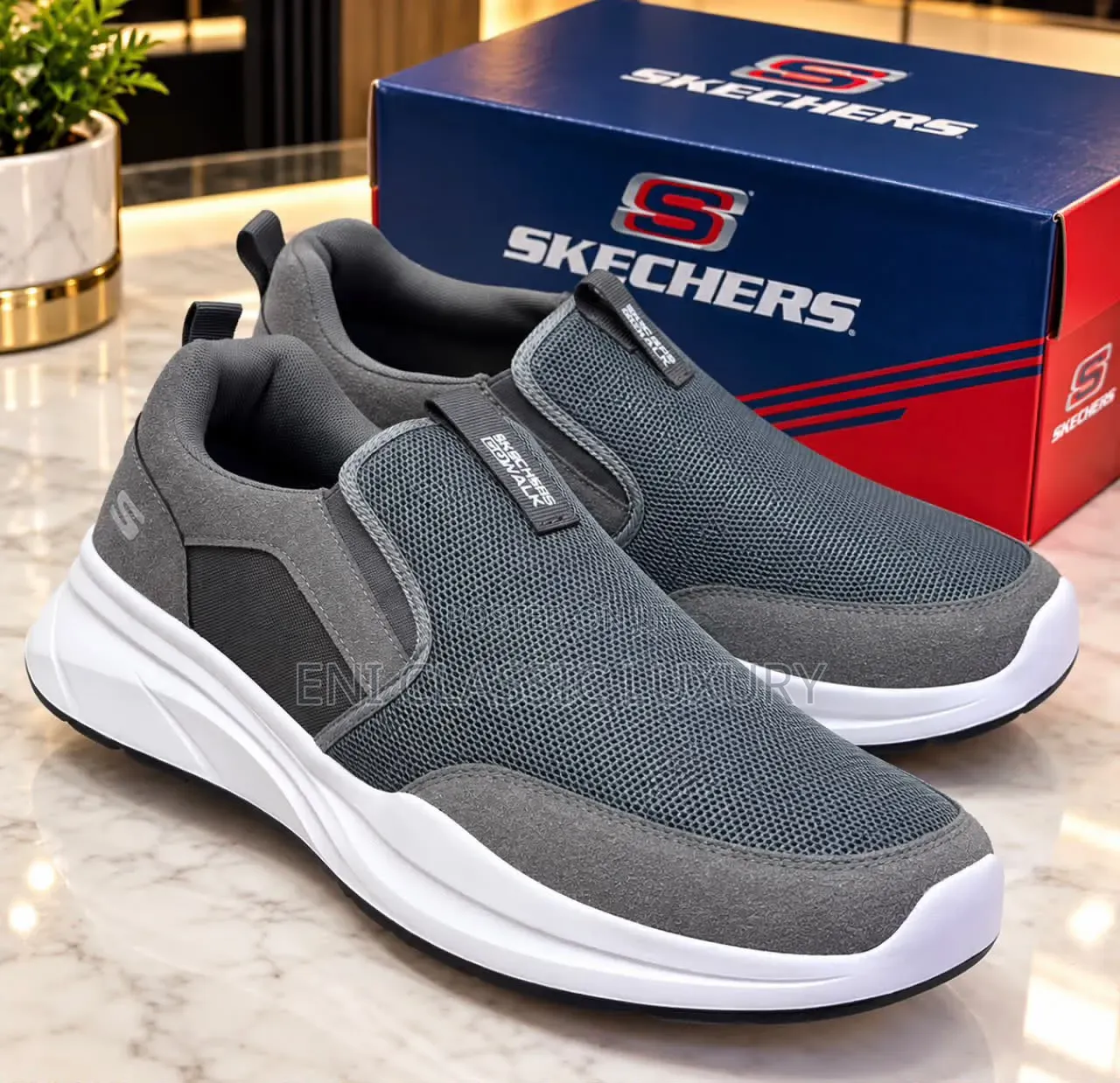 Super High Quality Luxury Men's Sneakers Skechers Best Quality Well