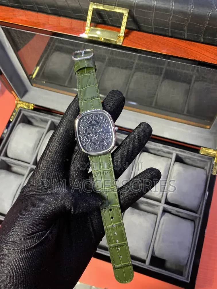 Luxury Patek Phillipe Geneve Flat Leather Moon Face Watch