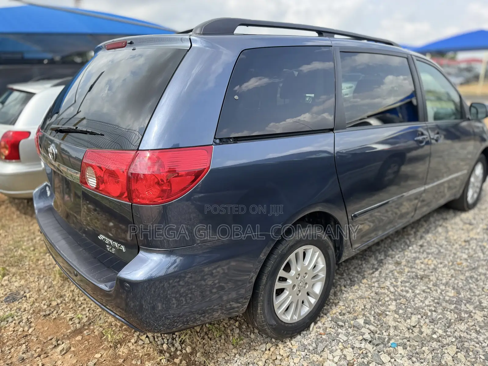 Toyota Sienna XLE AWD 2009 Blue