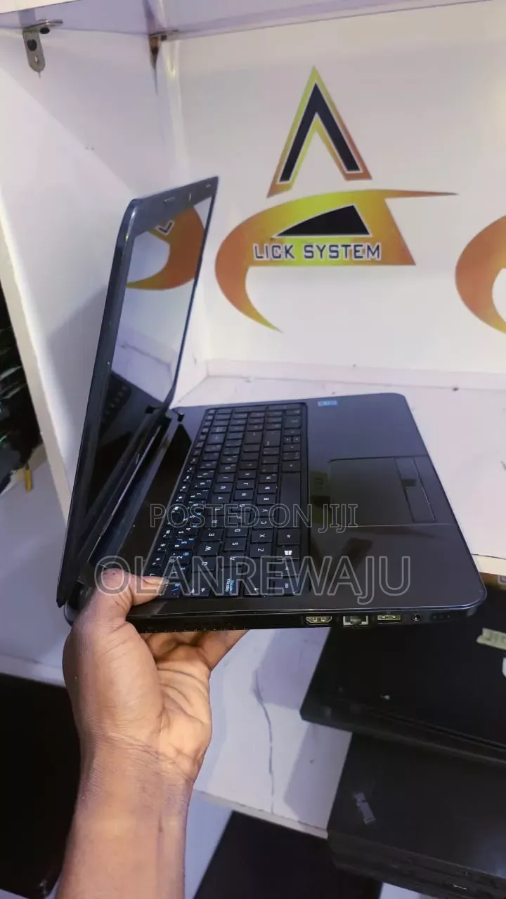 New Laptop HP 15 8GB Intel Core i3 HDD 500GB