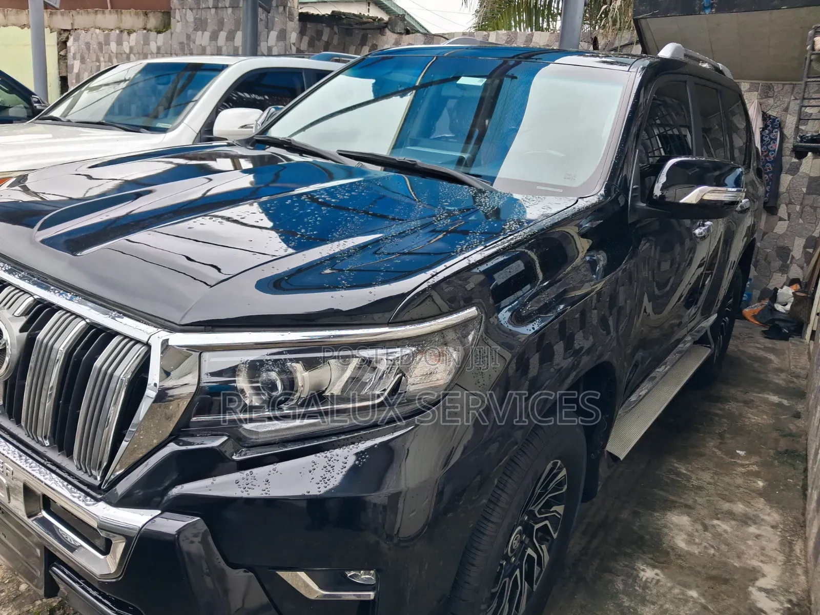 Toyota Land Cruiser Prado 2016 Black
