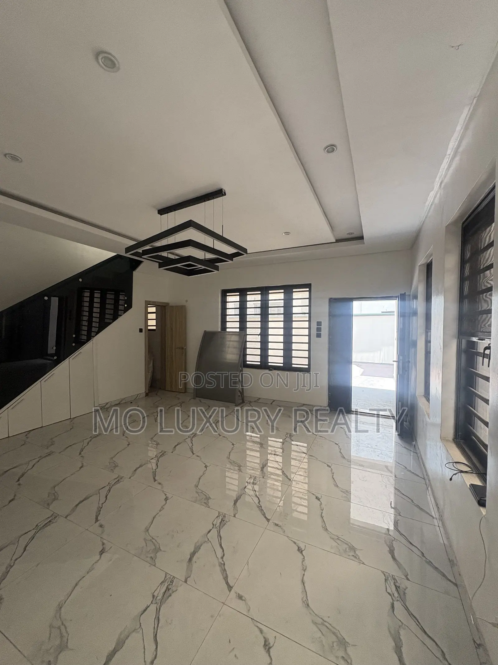 4bdrm Duplex in Osapa london for rent