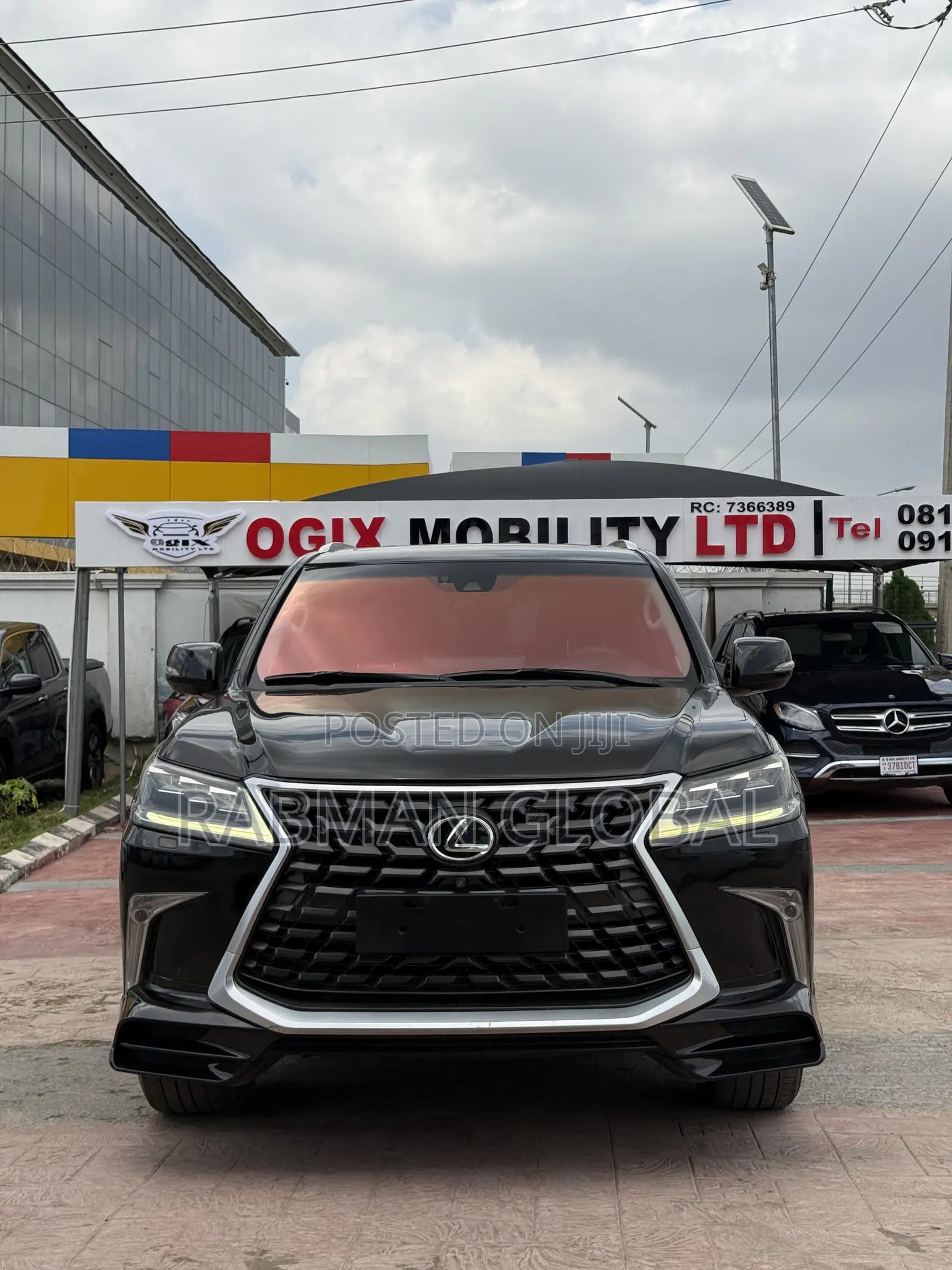Lexus LX 570 AWD 2017 Black