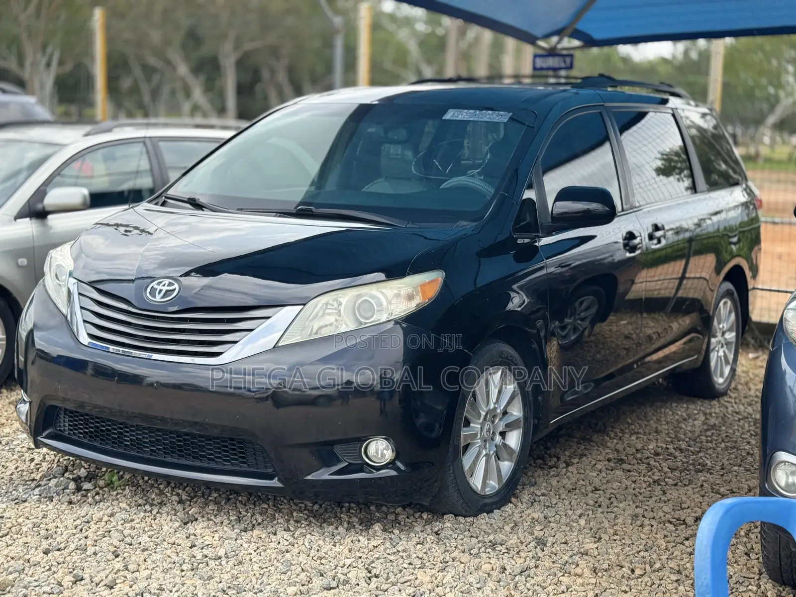Toyota Sienna XLE 7 Passenger 2012 Black