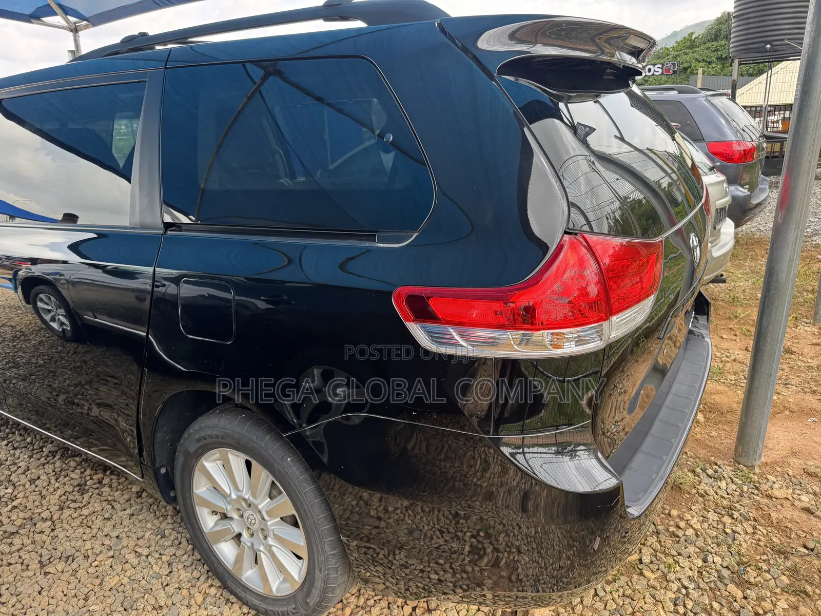Toyota Sienna XLE 7 Passenger 2012 Black