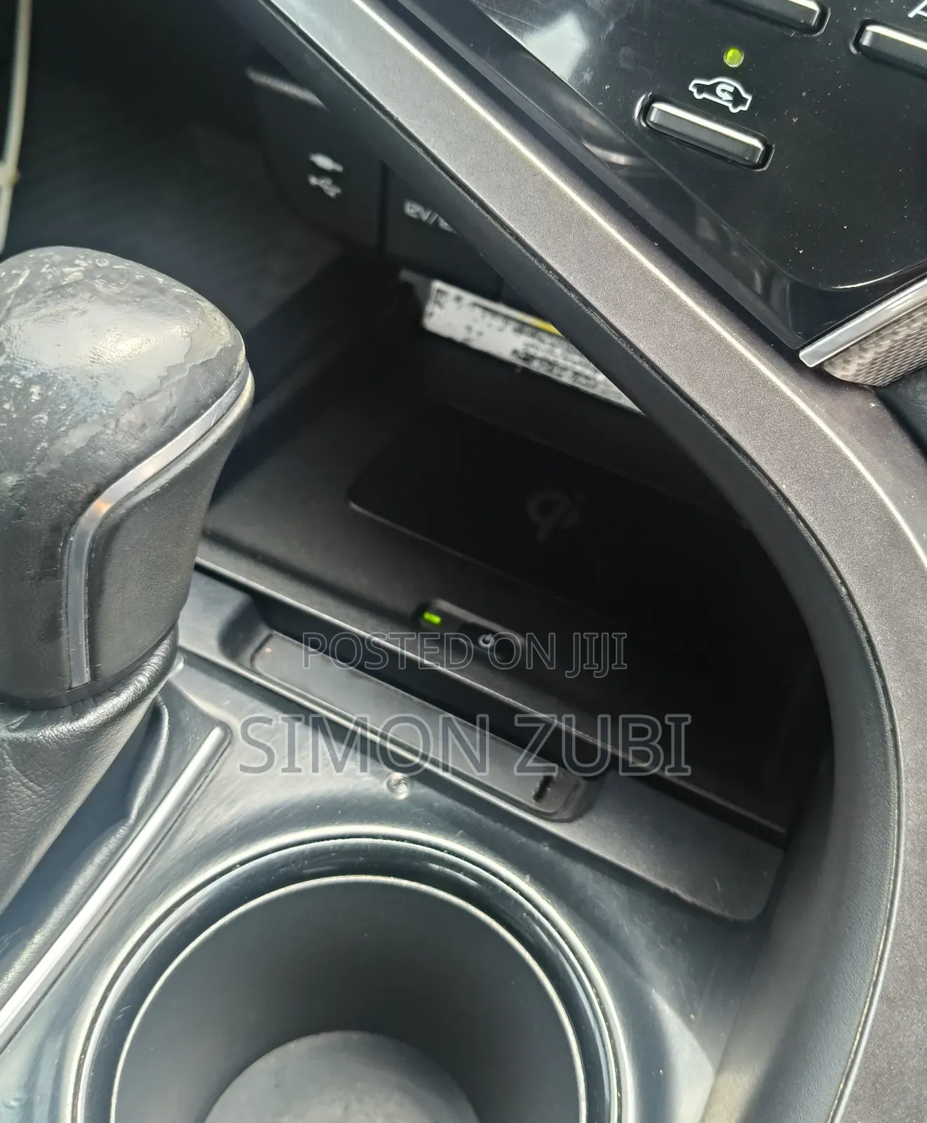 Toyota Camry SE (2.5L 4cyl 8A) 2019 Green