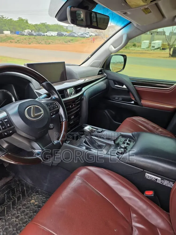 Lexus LX 570 (5 seats) AWD 2018 White