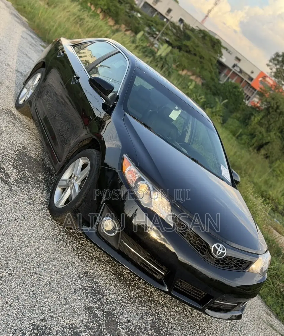 Toyota Camry 2013 Black