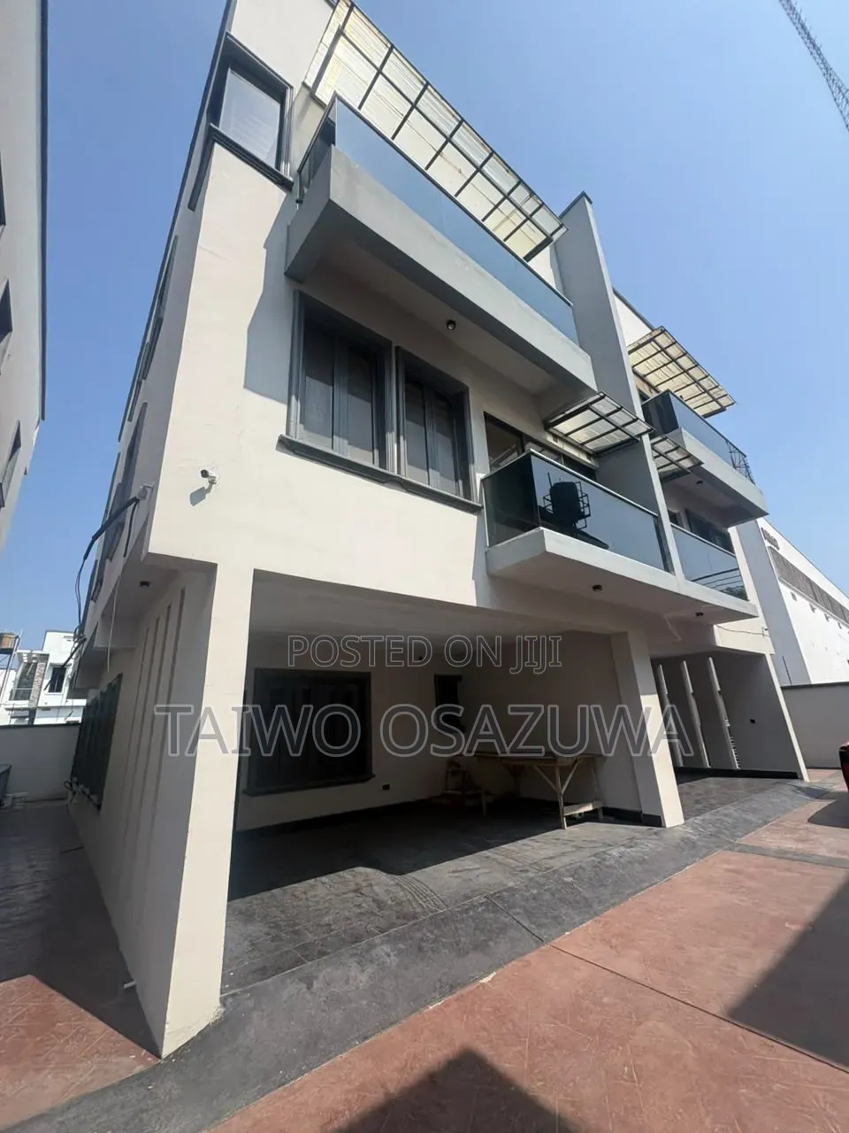 4bdrm Duplex in Off Platinum Way, Jakande for rent