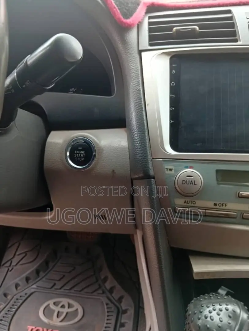 Toyota Camry 2010 Gray