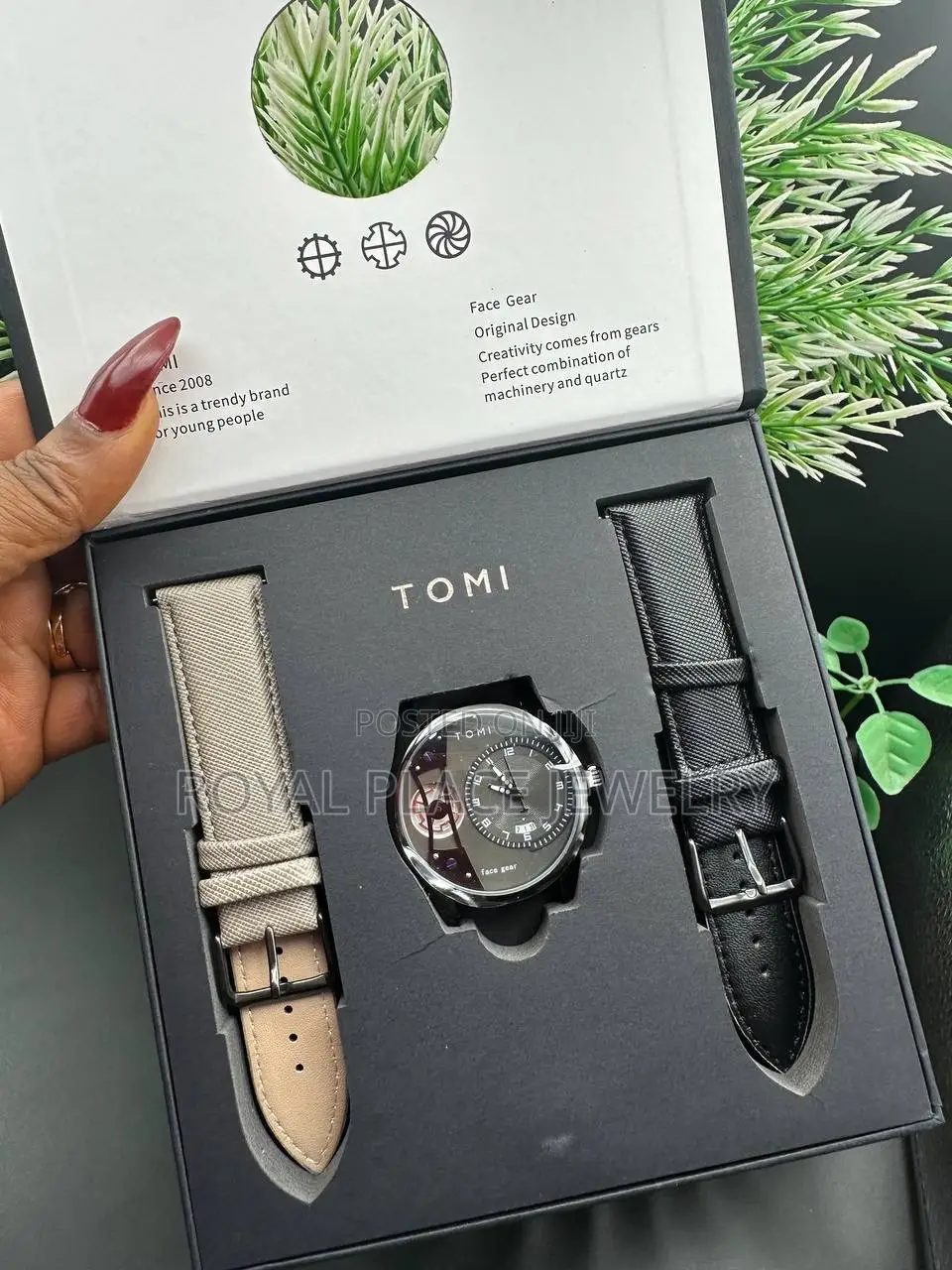 Tomi Watch With 2 Straps