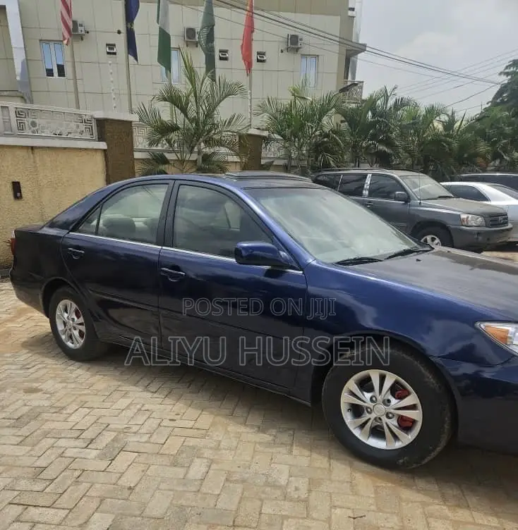 Toyota Camry 2006 Blue