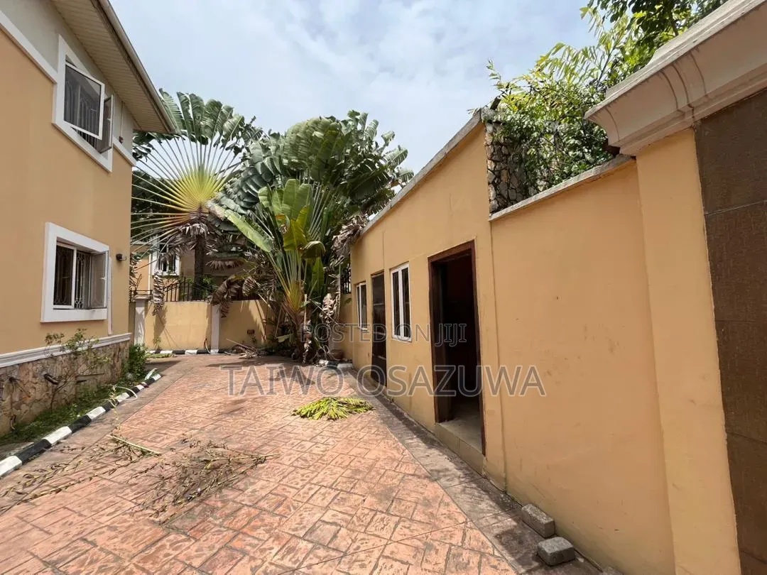 5bdrm House in Banana Island, Lagos for rent