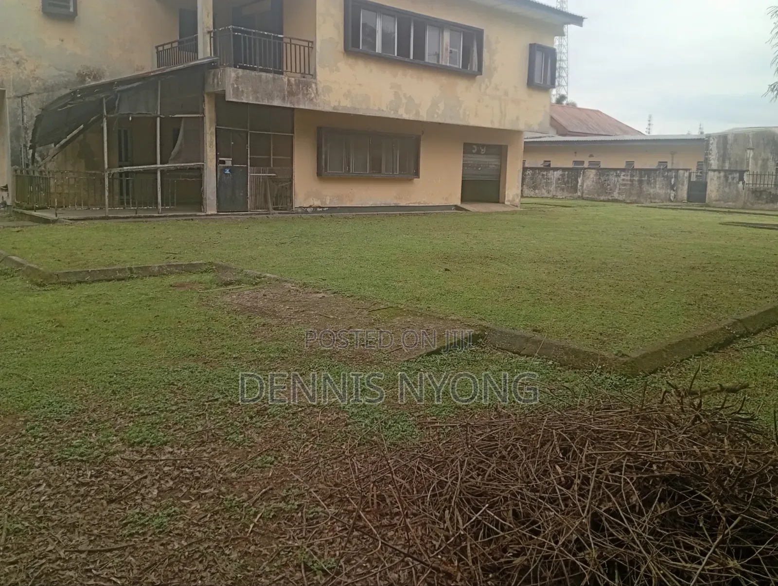 5bdrm Duplex in Federal Housing, Calabar for sale