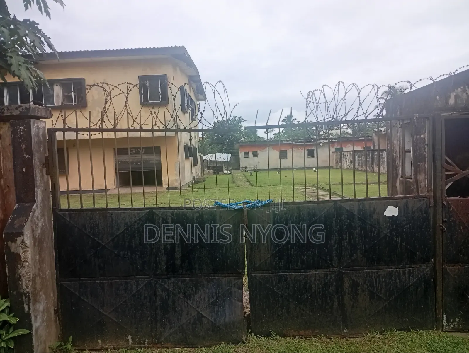 5bdrm Duplex in Federal Housing, Calabar for sale