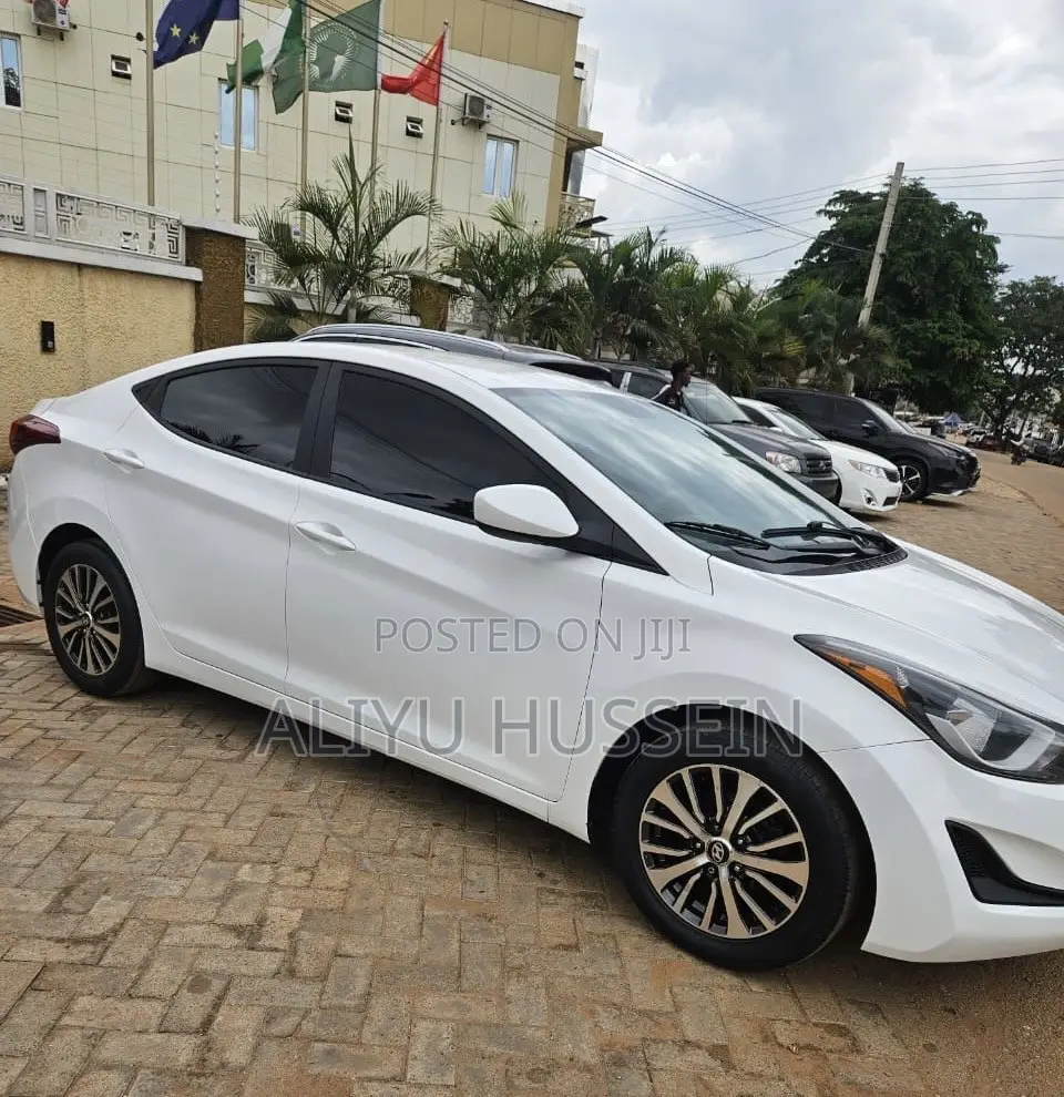 Hyundai Elantra 2014 White