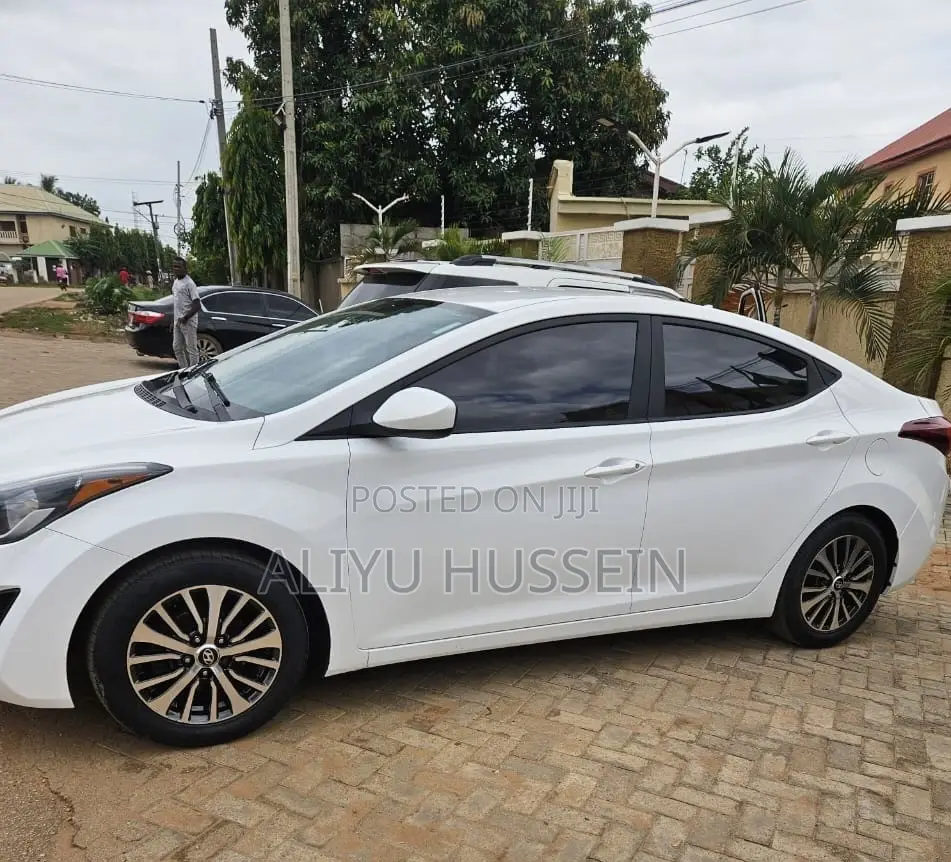 Hyundai Elantra 2014 White