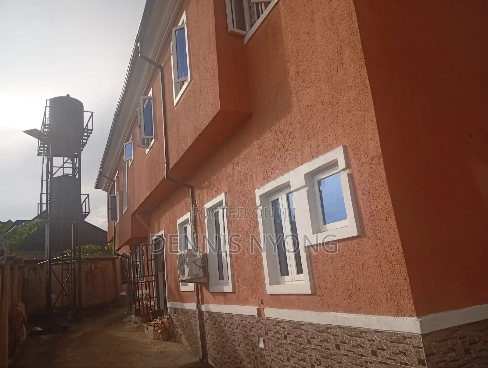 3bdrm Block of Flats in Satellite Town, Calabar for sale