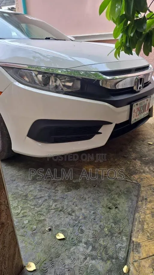 Honda Civic EX 4dr Sedan (2.0L 4cyl) 2017 White