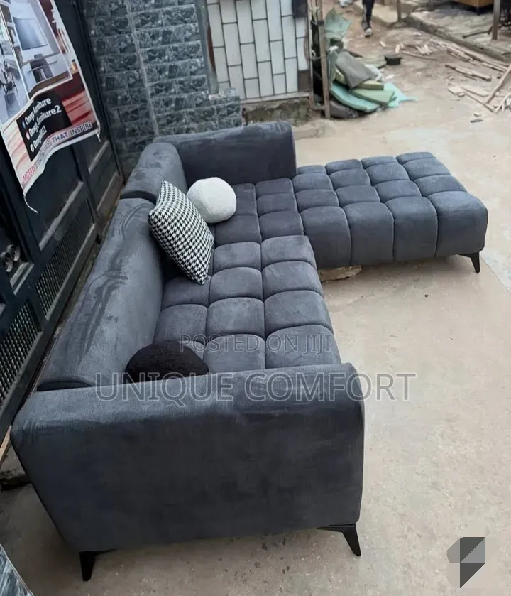 Brand New Top Quality Boucle Design L Shape Sofa With Throw Pillows