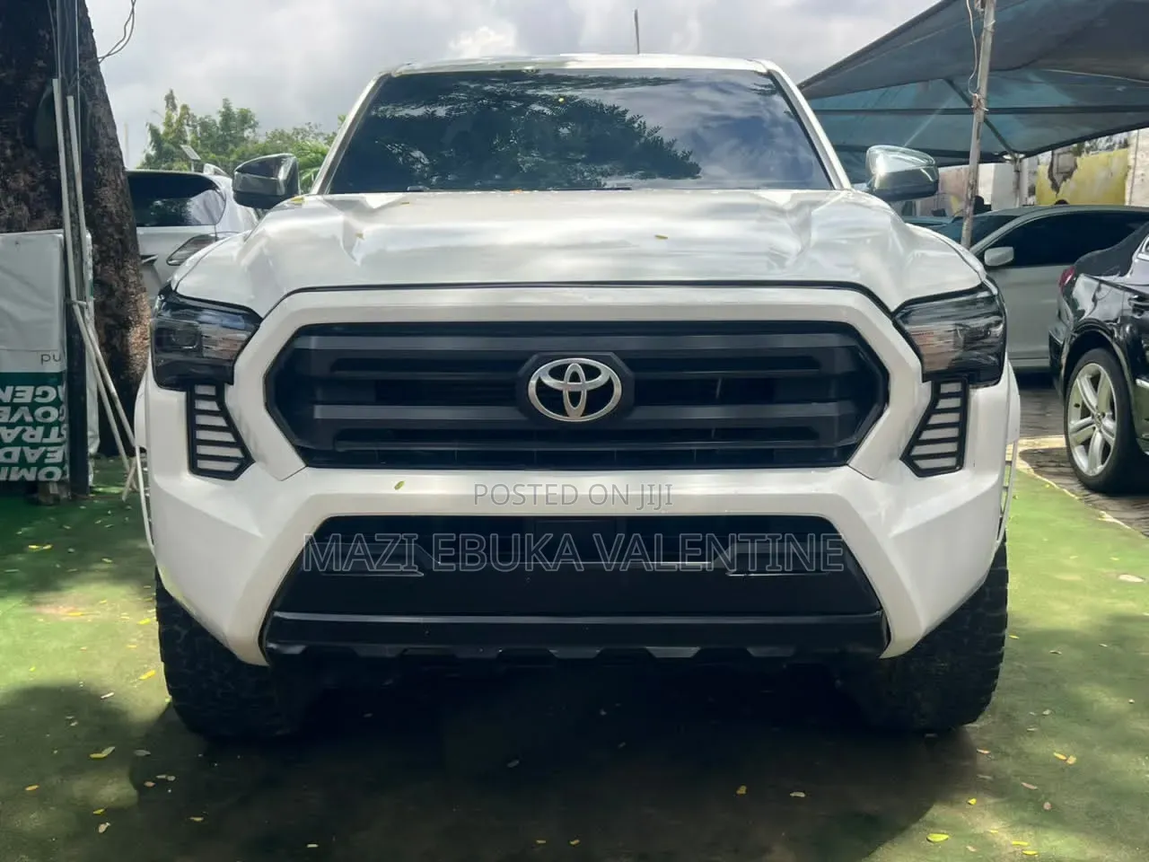 Toyota Tacoma 2024 White