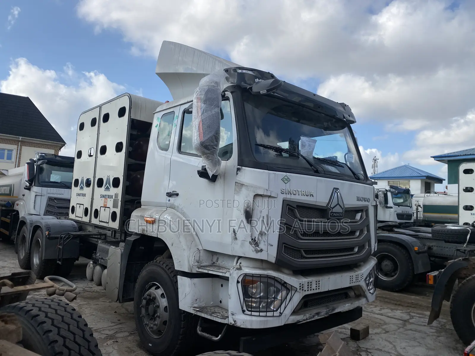 Howo Nx-430 CNG 16-Cylinder
