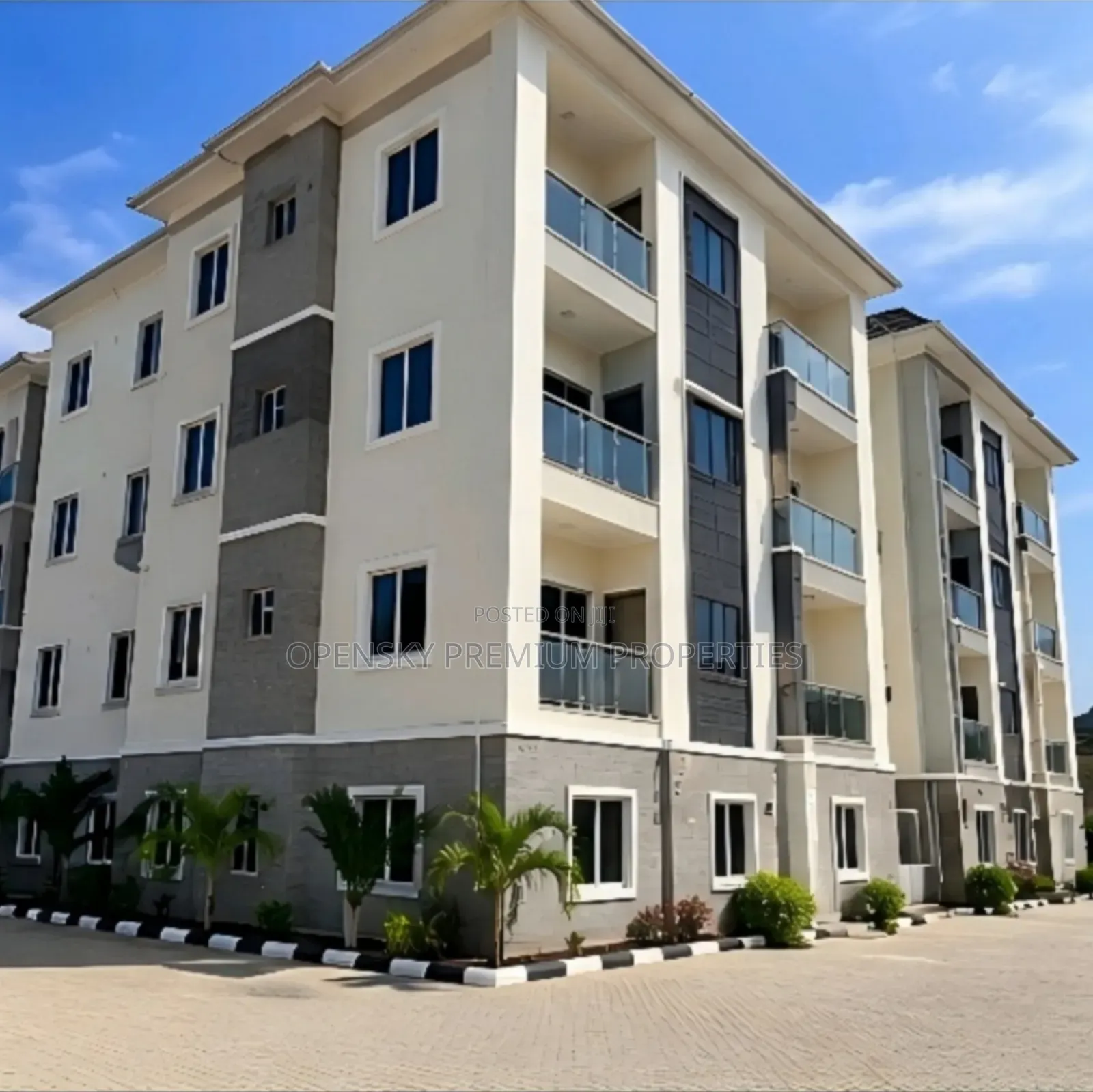 5bdrm House in Abuja, Maitama for sale