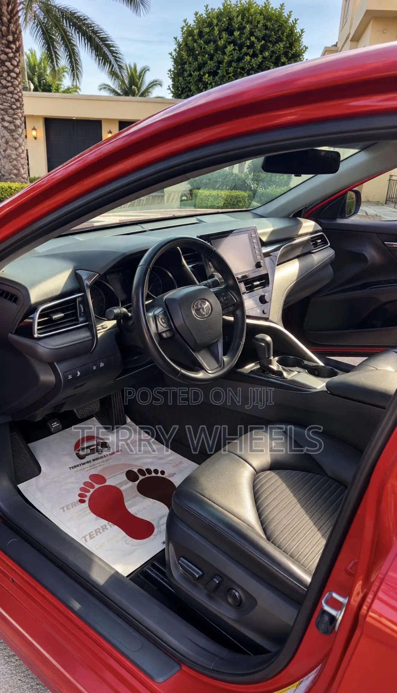Toyota Camry SE 2023 Red