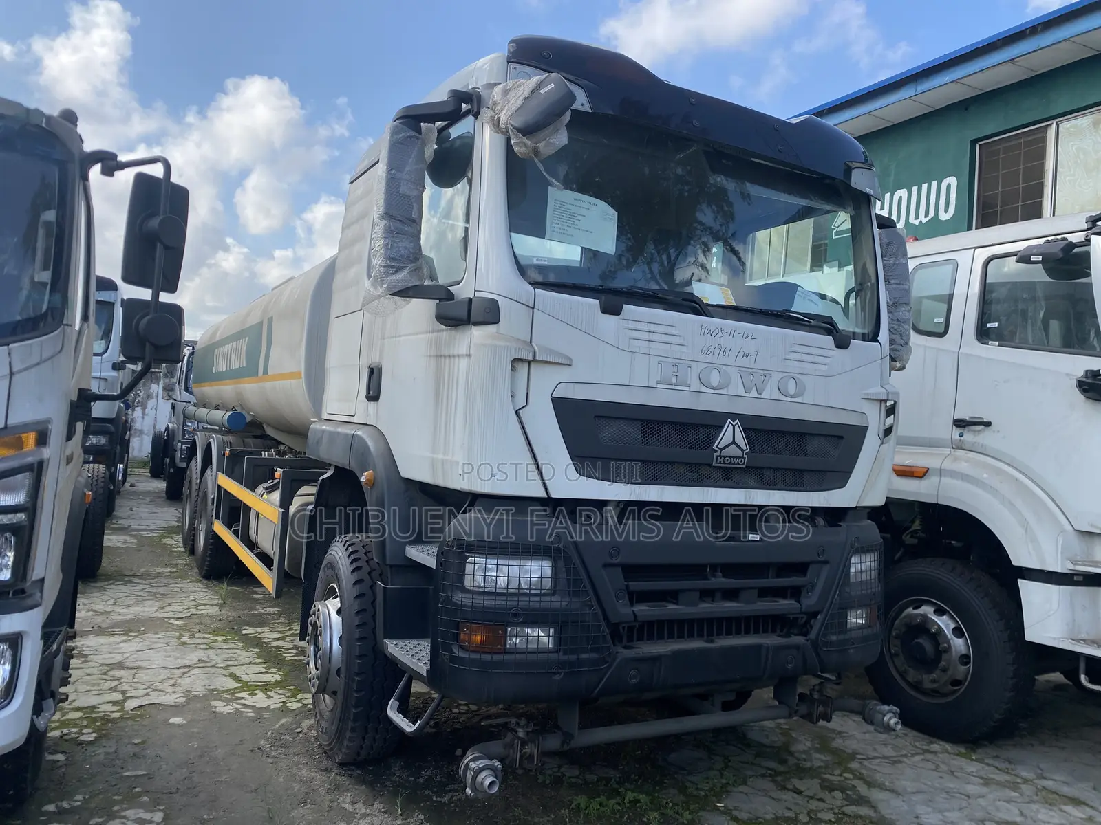 Howo Tx-300 Water Tanker 25k Liters