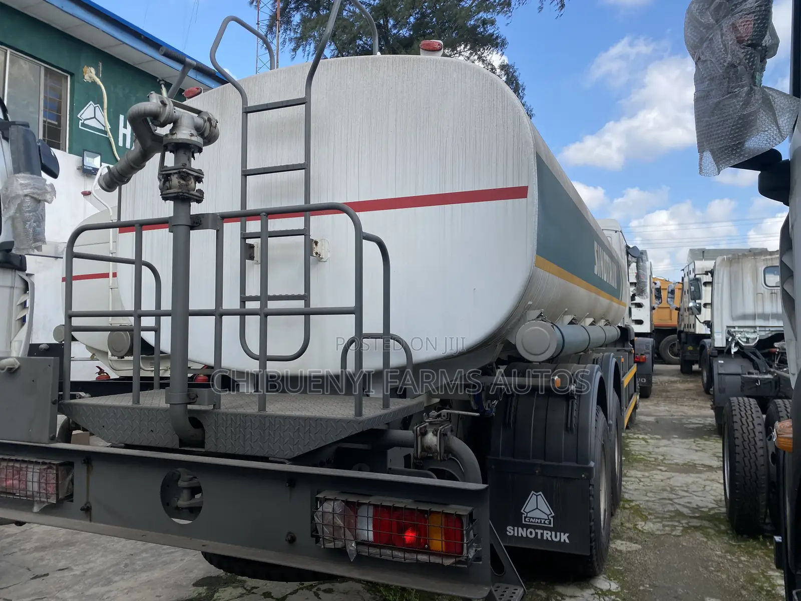 Howo Tx-300 Water Tanker 25k Liters