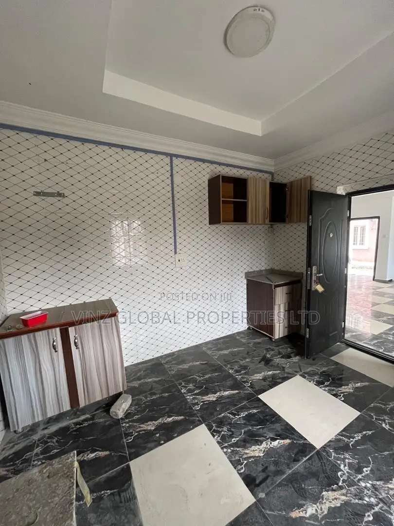 2bdrm Apartment in Lekki for rent