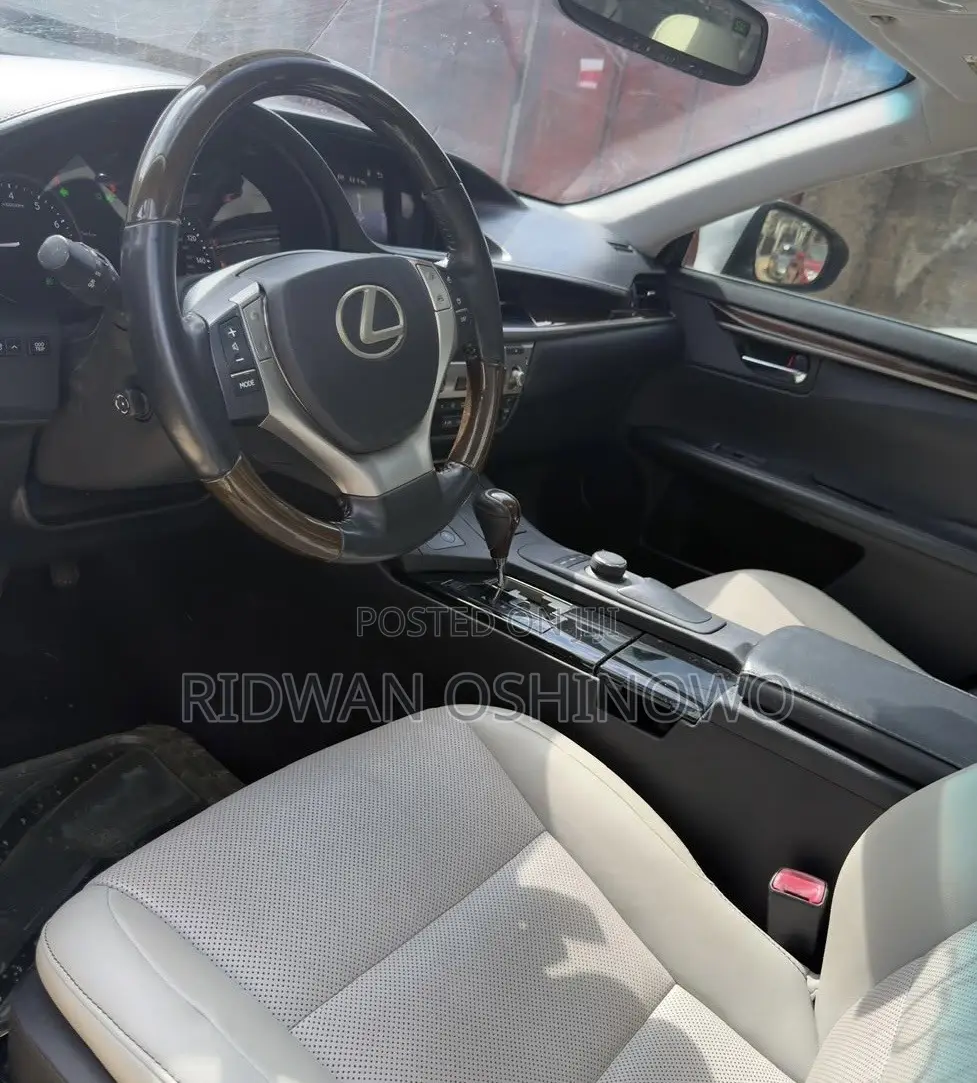 Lexus ES 350 FWD 2015 Gold