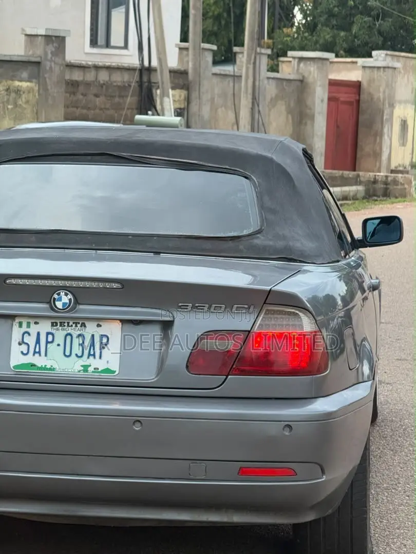 BMW 330i 2005 Gray