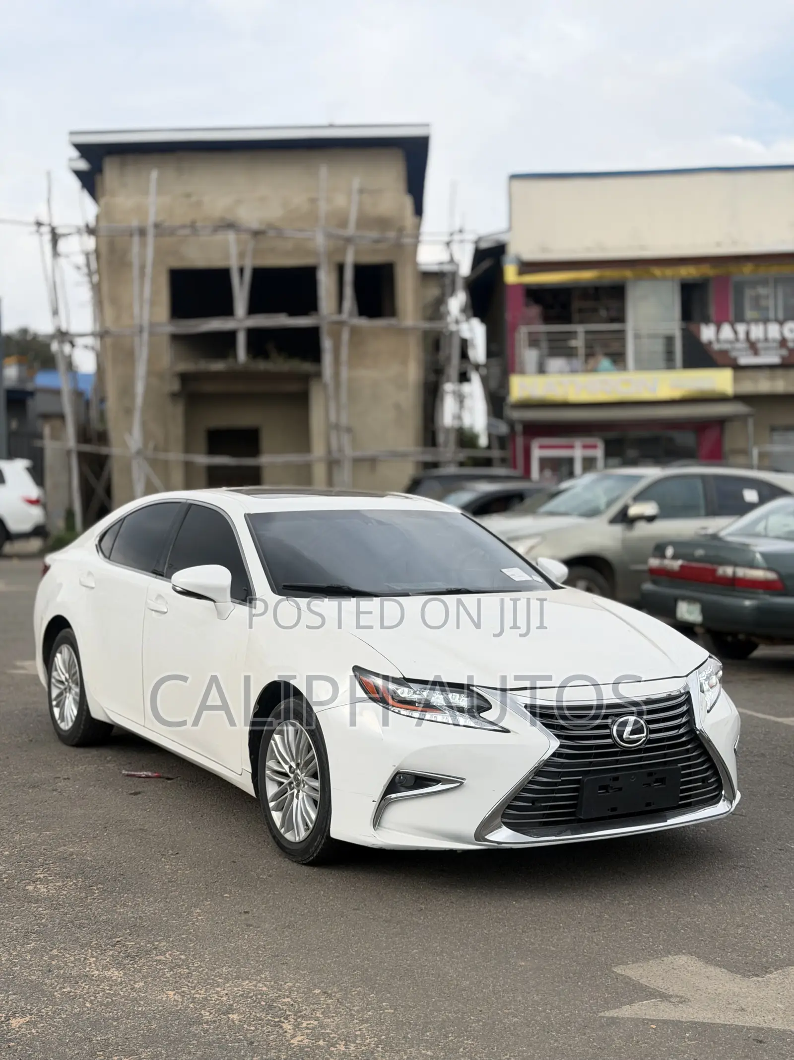 Lexus ES 350 FWD 2015 White