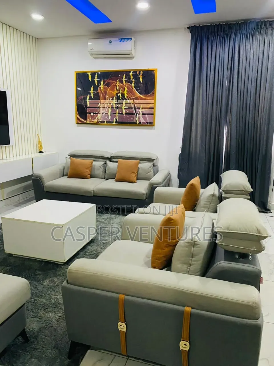Fancy & Urban Escape Weekly Apartment