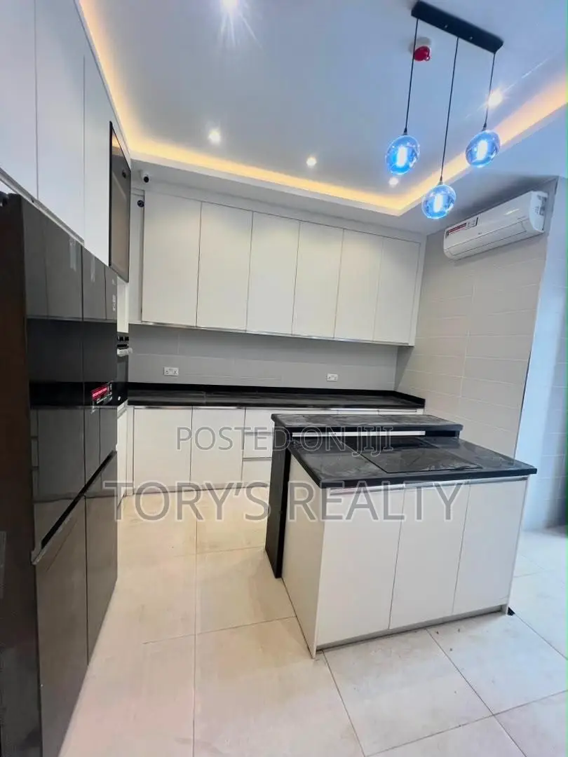 5bdrm Duplex in Ikoyi for sale