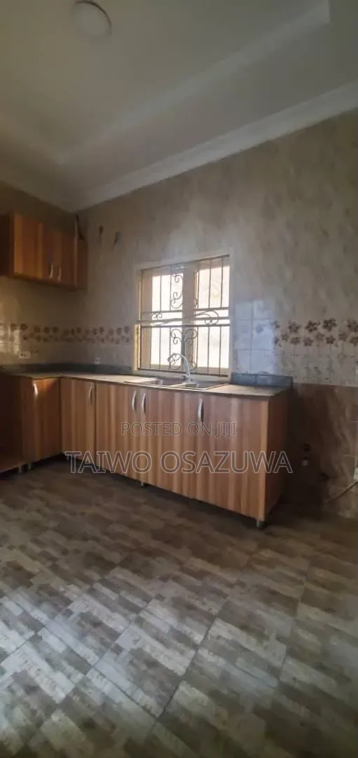 2bdrm Apartment in Osapa London for rent