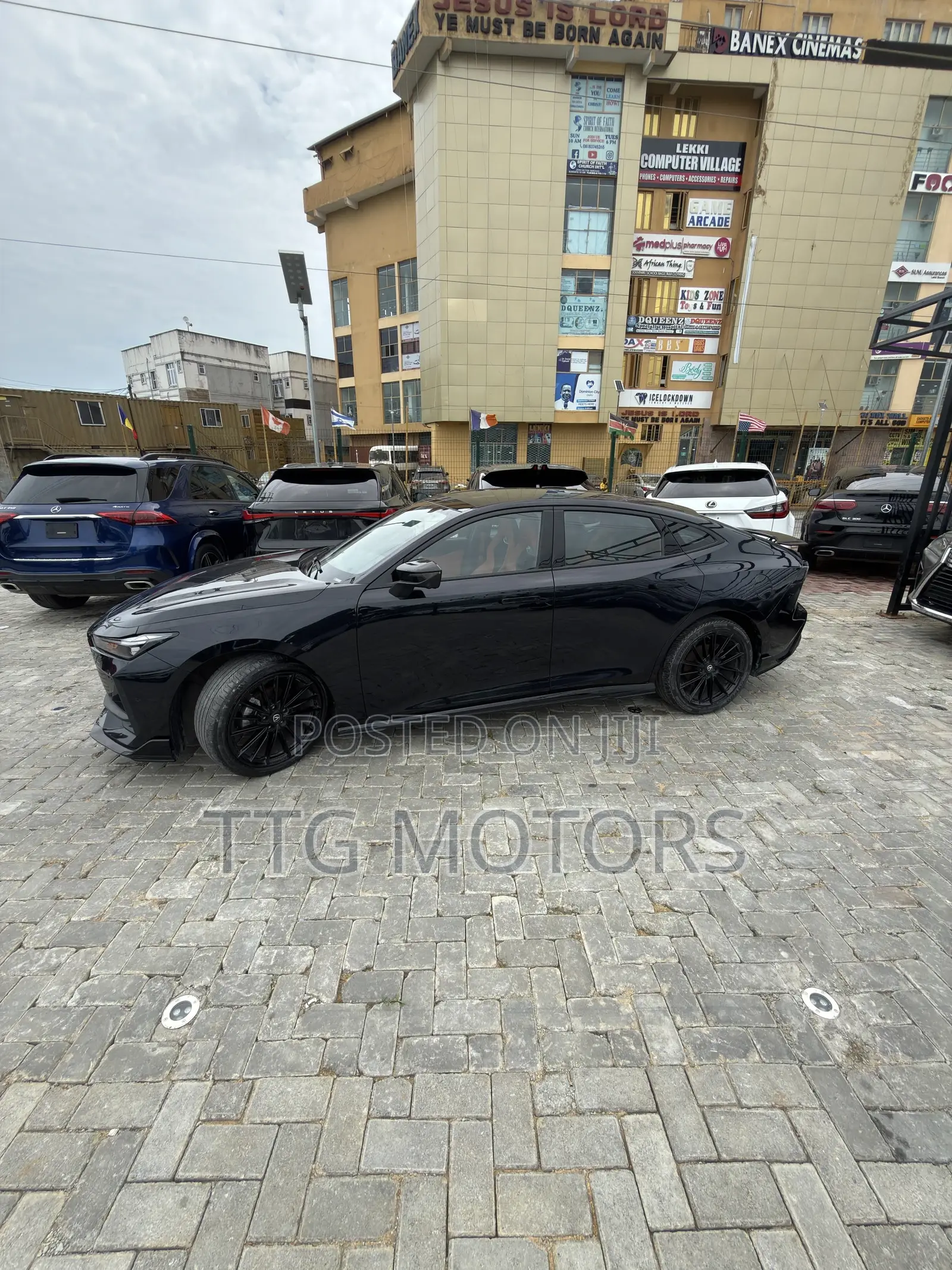 Changan UNI-V 2.0 Petrol FWD 2024 Blue