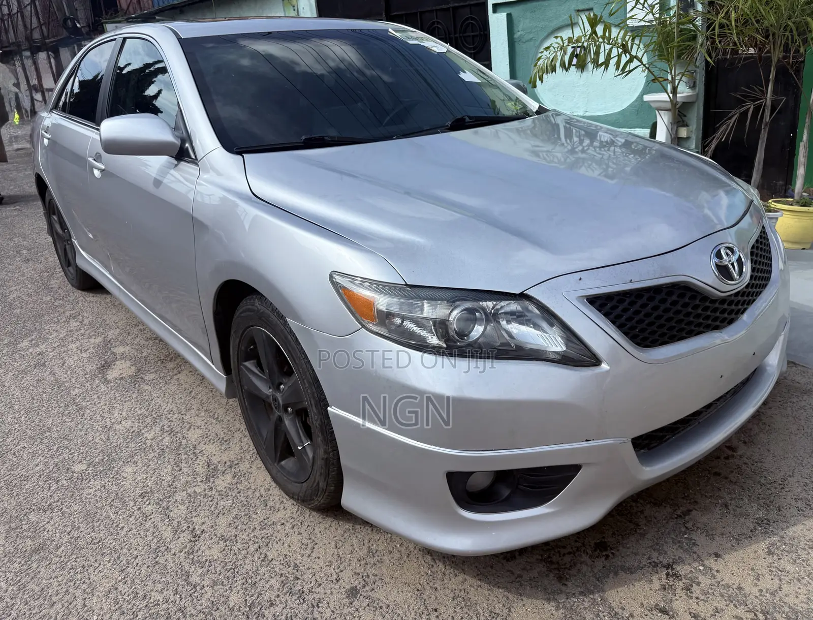 Toyota Camry 2011 Silver