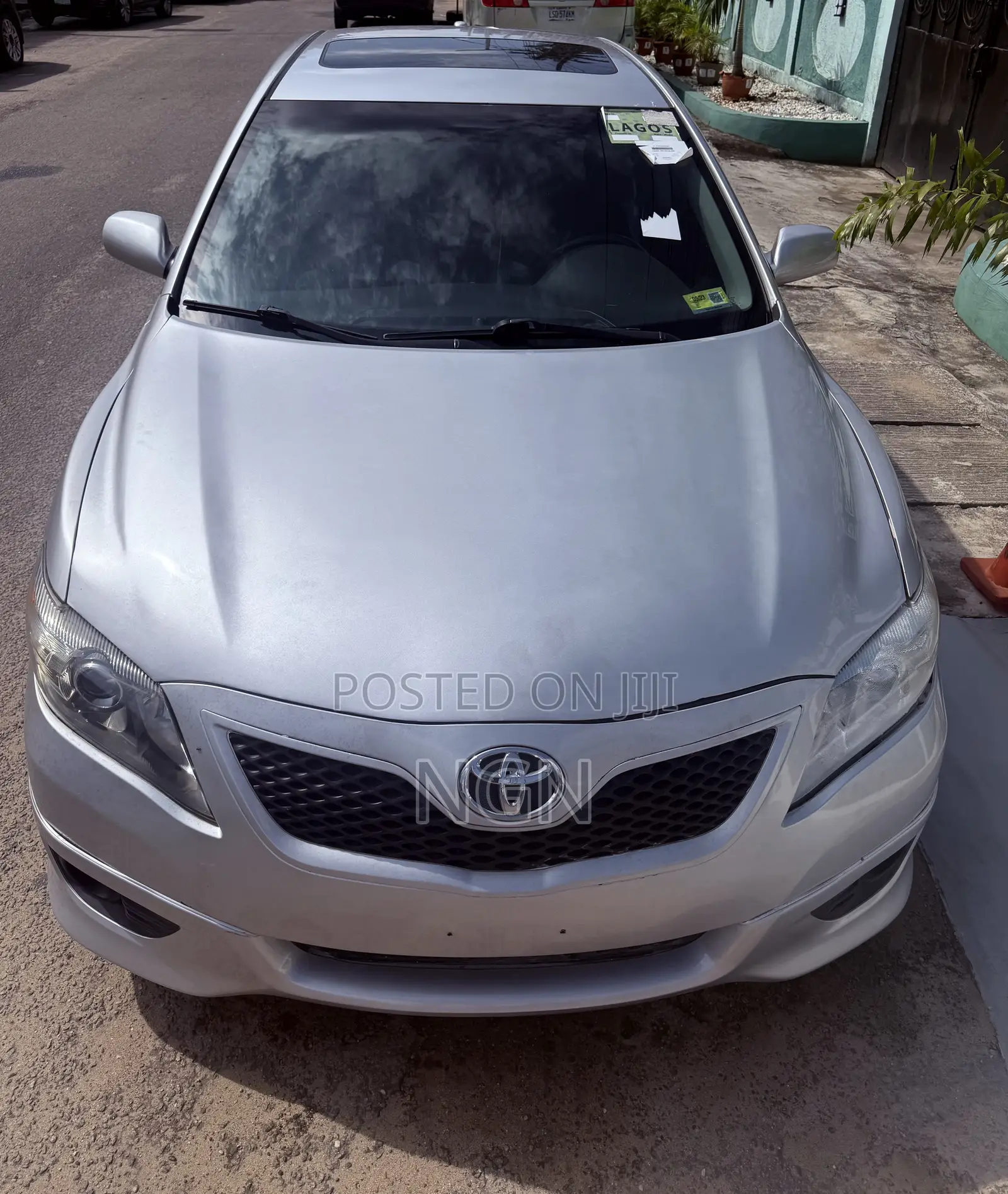 Toyota Camry 2011 Silver