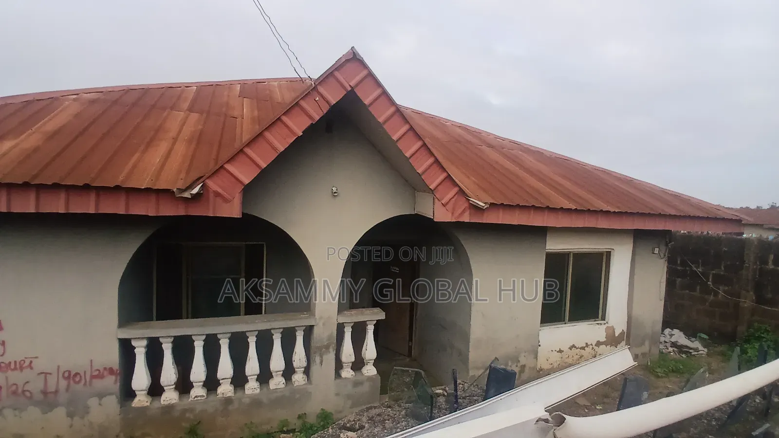 5bdrm Block of Flats in Temidire, Ibadan for sale