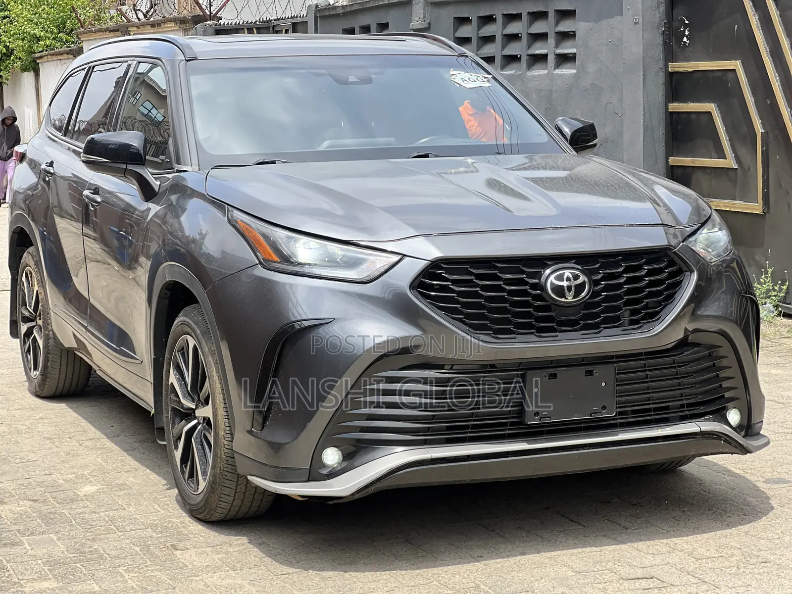 Toyota Highlander XSE 2022 Gray