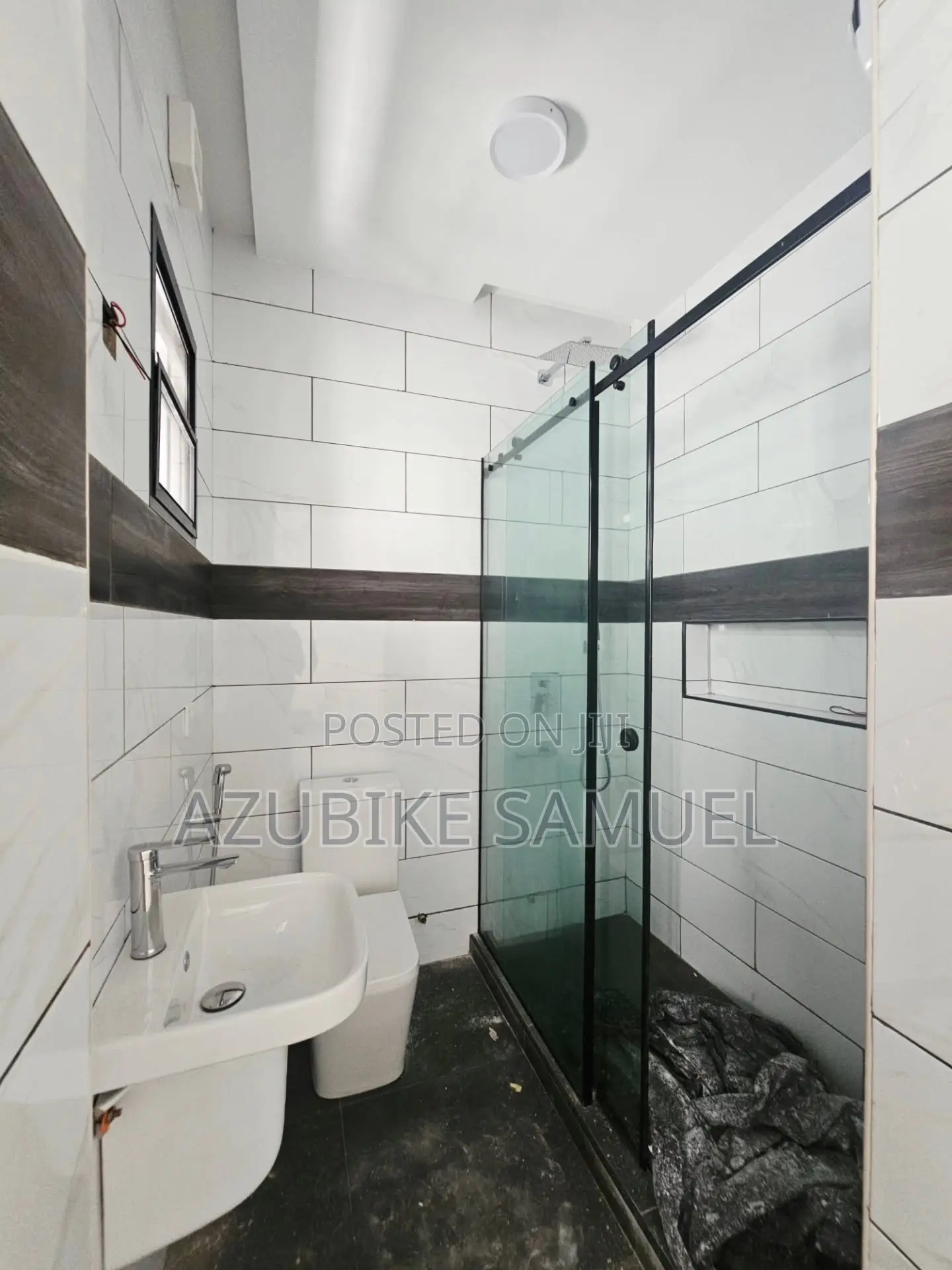 4bdrm Duplex in Lekki Phase 1 Estate for sale
