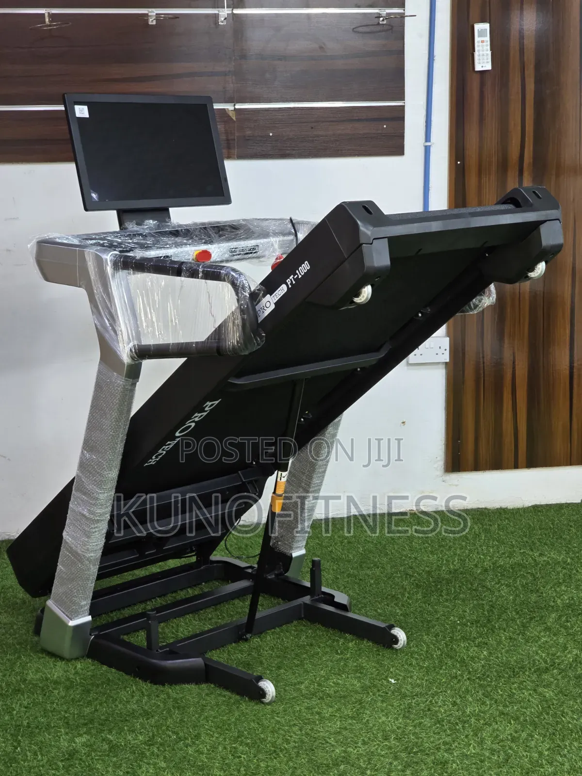 New 5Hp Commercial Treadmill 21.5-Inch Casting Screen