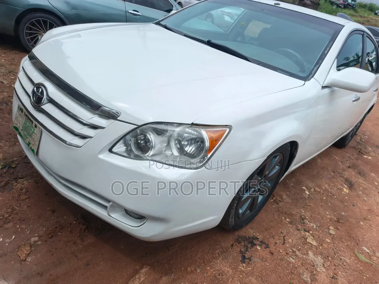 Toyota Avalon 2008 White