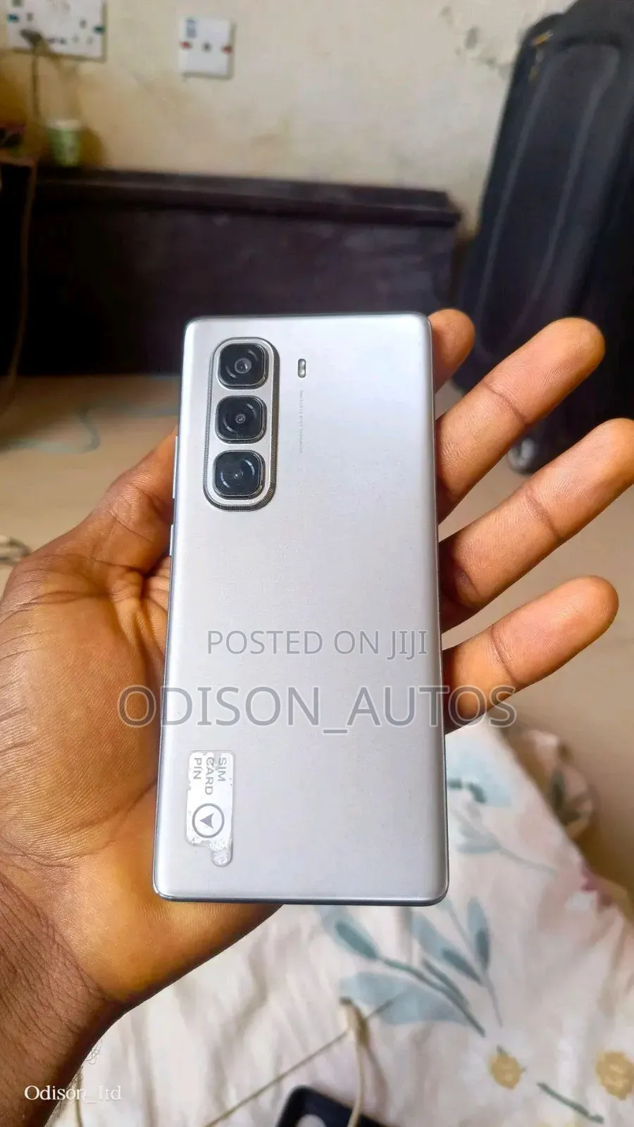 Infinix Hot 50 Pro+ 4G 256 GB Silver